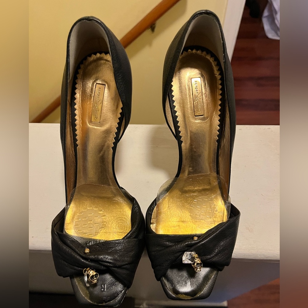 SIGNATURE REPORT PERP TOE HEELS